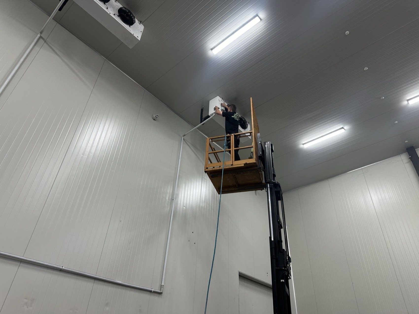 Cold Room Repairs Brisbane visual for RHQ commercial service page