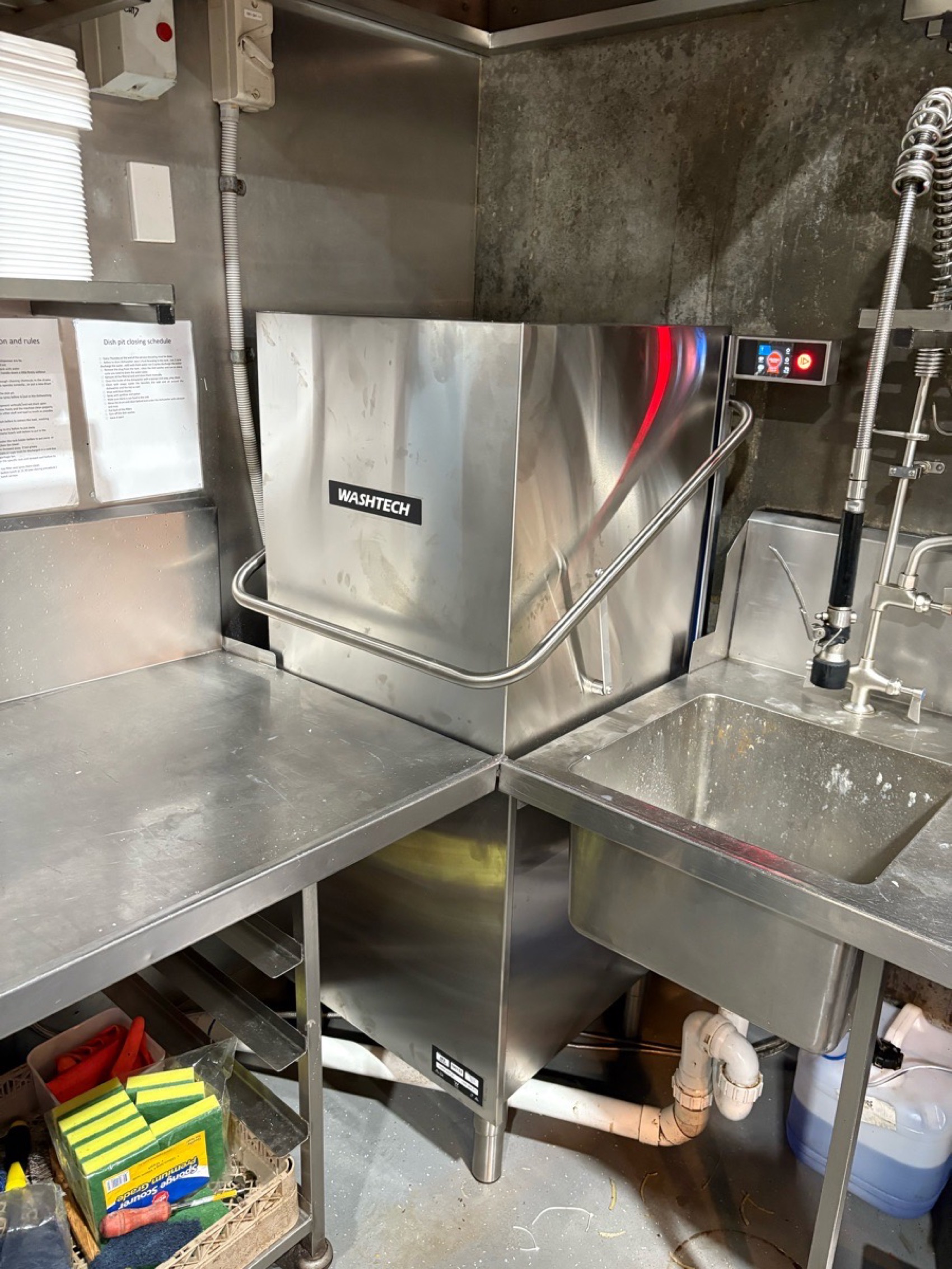 Pass-through commercial dishwasher