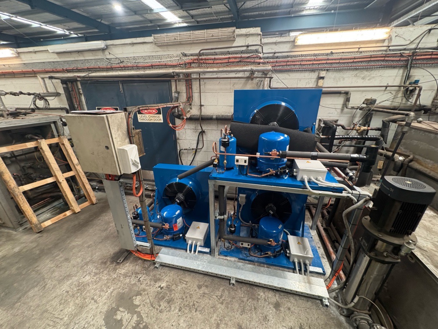 Roof-mounted commercial refrigeration units installed by RHQ